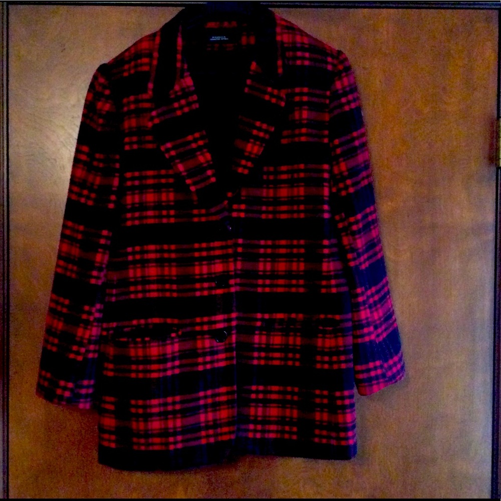 Nice Red and Black Plaid Woolen Blazer.